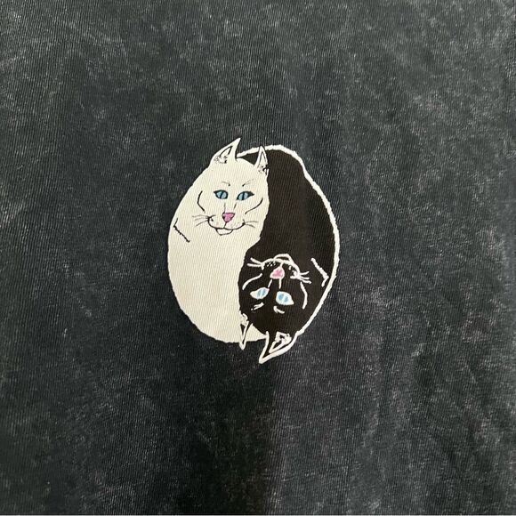 RIPNDIP YING YANG CAT VINTAGE-Style BLACK T-SHIRT Small NEW - Picture 3 of 8